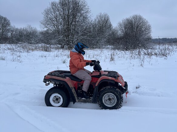 2011 Reggy Explorer, красный, 325000 рублей - вид 1