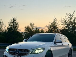 2018 Mercedes-Benz C-Класс 200 IV (W205) Рестайлинг, белый, 2550000 рублей, вид 4