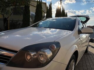 2010 Opel Astra H Рестайлинг, белый, 420000 рублей, вид 3