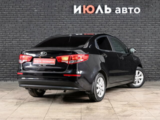 2016 Kia Rio III Рестайлинг, чёрный, 1130000 рублей, вид 4