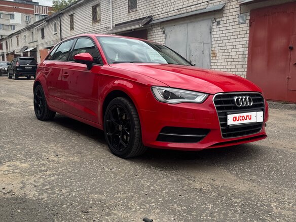 2013 Audi A3 III (8V), красный, 1320000 рублей - вид 2