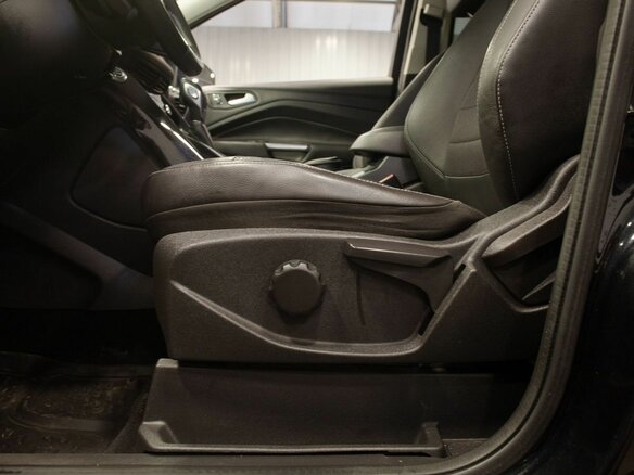 2013 Ford Kuga II, чёрный, 1490000 рублей - вид 32