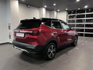 2021 Kia Seltos I, красный, 2589000 рублей, вид 3