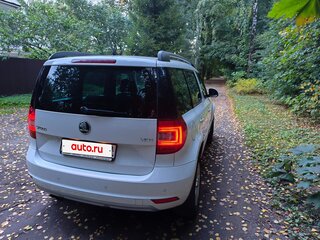 2014 Skoda Yeti I Рестайлинг, белый, 1060000 рублей, вид 3