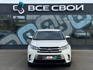 2019 Toyota Highlander III (XU50) Рестайлинг, белый, 3850000 рублей, вид 5