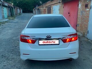 2012 Toyota Camry VII (XV50), белый, 1700000 рублей, вид 4