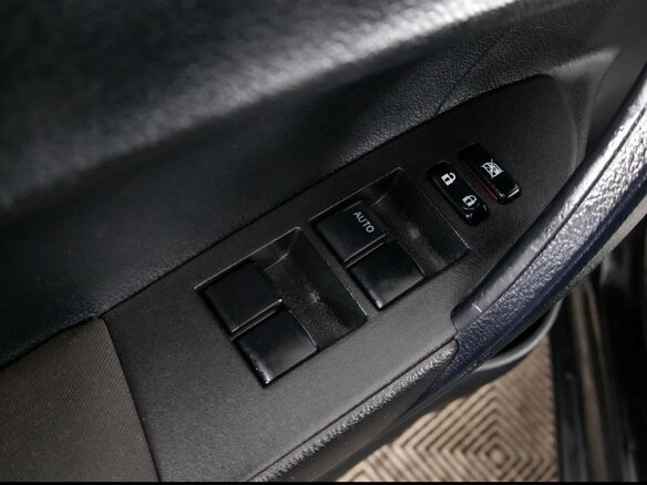 2013 Toyota Corolla XI (E160, E170, E180), чёрный, 960000 рублей - вид 11