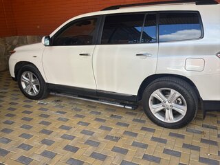 2012 Toyota Highlander II (XU40) Рестайлинг, белый, 1850000 рублей, вид 4