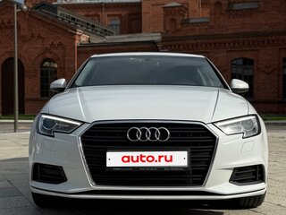 2017 Audi A3 III (8V) Рестайлинг, белый, 1800000 рублей, вид 2