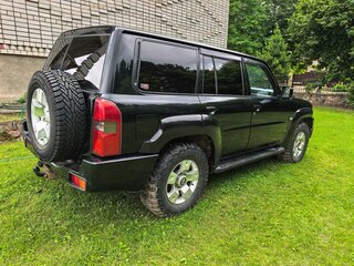 2008 Nissan Patrol V (Y61) Рестайлинг, чёрный, 1950000 рублей, вид 4