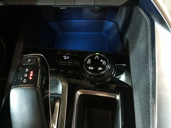 2018 Peugeot 3008 II, чёрный, 1650000 рублей - вид 13