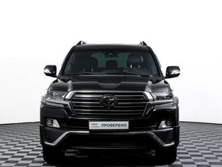 2017 Toyota Land Cruiser 200 Series Рестайлинг 2, чёрный, 6524000 рублей, вид 2