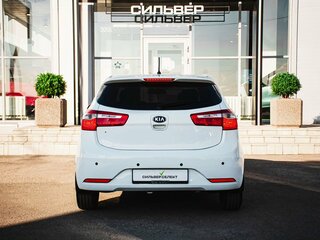 2013 Kia Rio III, белый, 739000 рублей, вид 4