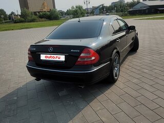 2004 Mercedes-Benz E-Класс 320 III (W211, S211), чёрный, 790000 рублей, вид 2