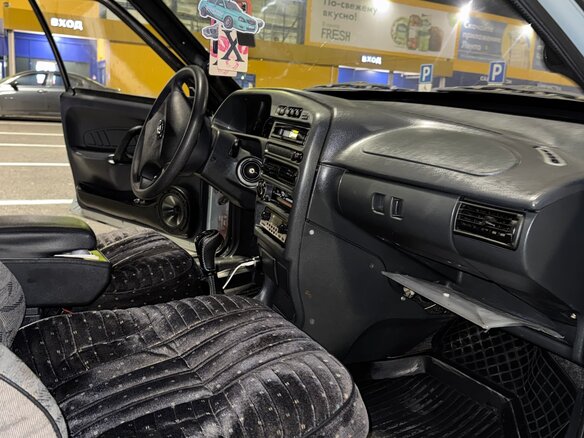 2002 Lada (ВАЗ) 2115, серебристый, 210000 рублей - вид 5