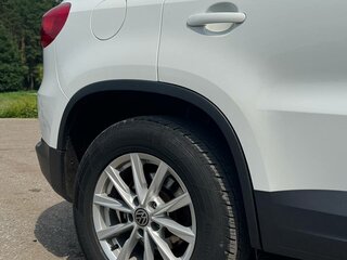 2016 Volkswagen Tiguan I Рестайлинг, белый, 2000000 рублей, вид 5