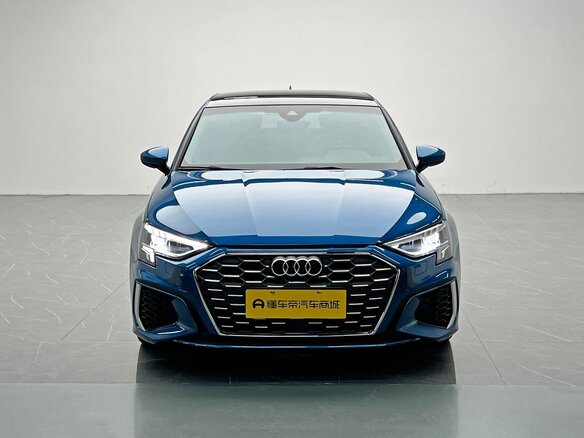 2022 Audi A3 Sportback 35 TFSI IV (8Y), синий, 2000678 рублей - вид 1