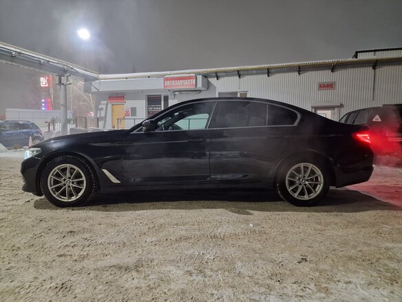 2019 BMW 5 серии 520d xDrive VII (G30/G31/G38), чёрный, 3250000 рублей - вид 17