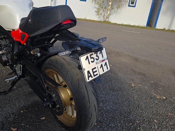 2026 Yamaha XSR900, белый, 1450000 рублей