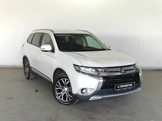 2017 Mitsubishi Outlander III Рестайлинг 2, белый, 1255000 рублей, вид 3