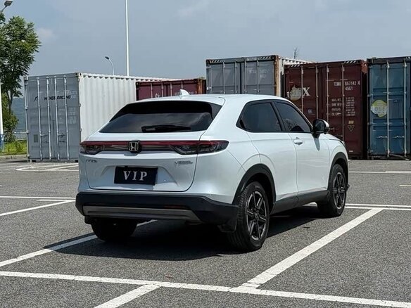 2023 Honda Vezel II, белый - вид 3