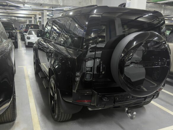 2026 Land Rover Defender 110 II, чёрный, 16770000 рублей - вид 5