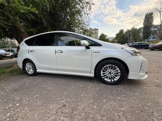 2015 Toyota Prius Alpha I (ZVW40/41) Рестайлинг, белый, 1250000 рублей, вид 1