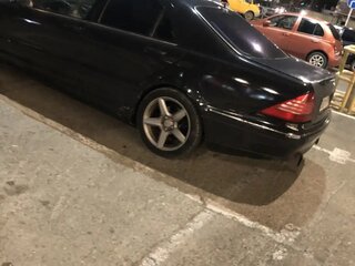 1999 Mercedes-Benz S-Класс 320 IV (W220), серый, 300000 рублей, вид 2