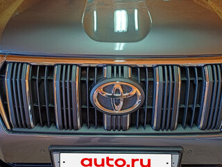 2018 Toyota Land Cruiser Prado 150 Series Рестайлинг 2, серый, 4750000 рублей, вид 5