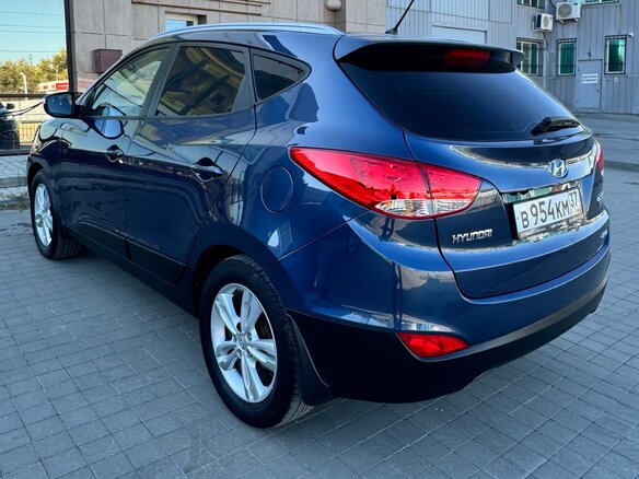 2010 Hyundai ix35 I, синий, 1320000 рублей - вид 11