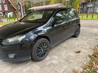 2010 Volkswagen Golf VI, чёрный, 570000 рублей, вид 4