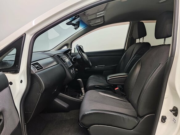 2006 Nissan Tiida I, белый, 480000 рублей - вид 13