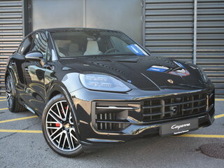 2026 Porsche Cayenne GTS Coupé III Рестайлинг, чёрный, 24800000 рублей, вид 5