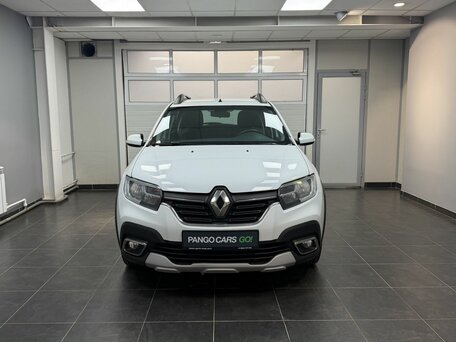 2020 Renault Sandero Stepway II Рестайлинг, белый, 1125000 рублей, вид 2