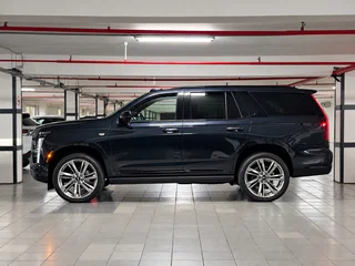 2026 Cadillac Escalade V Рестайлинг, серый, 21400000 рублей, вид 2