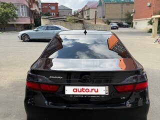 2017 Toyota Camry VII (XV50) Рестайлинг 2, чёрный, 3400000 рублей, вид 5