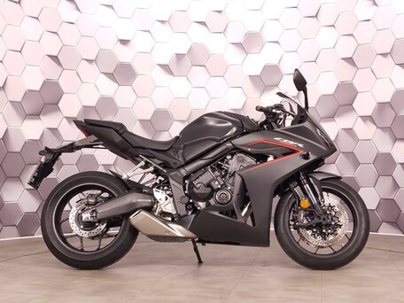 2024 Honda CBR 650R, чёрный, 1159000 рублей, вид 3