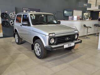 2026 Lada (ВАЗ) Niva Legend I, серебристый, 1205000 рублей, вид 3