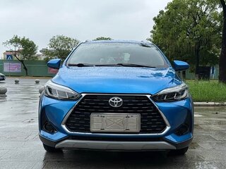 2021 Toyota Yaris IV, голубой, 1140000 рублей, вид 2