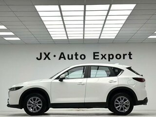 2023 Mazda CX-5 II Рестайлинг, белый, 2400000 рублей, вид 5