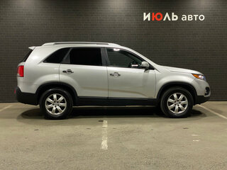 2009 Kia Sorento II, серебристый, 1200000 рублей, вид 4