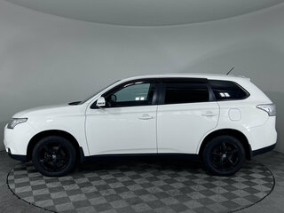 2013 Mitsubishi Outlander III, белый, 1317000 рублей, вид 4