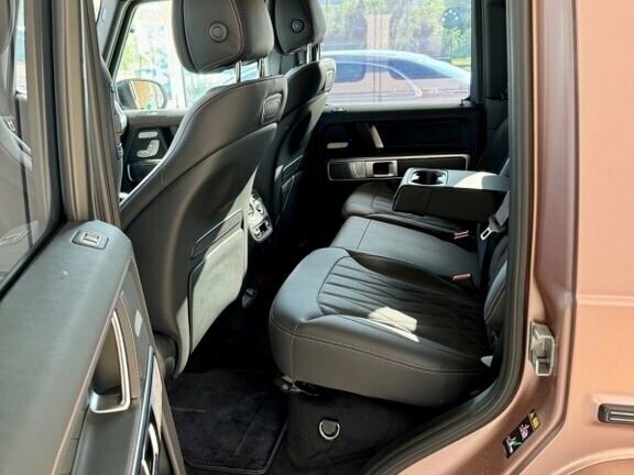 2025 Mercedes-Benz G-Класс 450 d III (W465) Рестайлинг, розовый, 27100000 рублей - вид 7