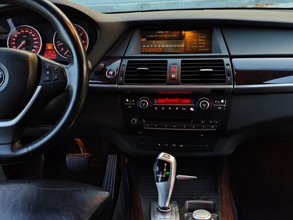 2009 BMW X5 4.8i II (E70), серый - вид 8