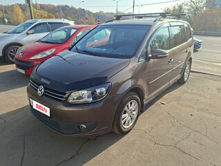 2013 Volkswagen Touran I Рестайлинг 2, коричневый, 990000 рублей, вид 1