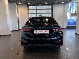 2017 Hyundai Solaris II, чёрный, 1166000 рублей, вид 4