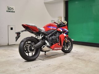 2026 Honda CBR 650R, красный, 1032000 рублей, вид 5