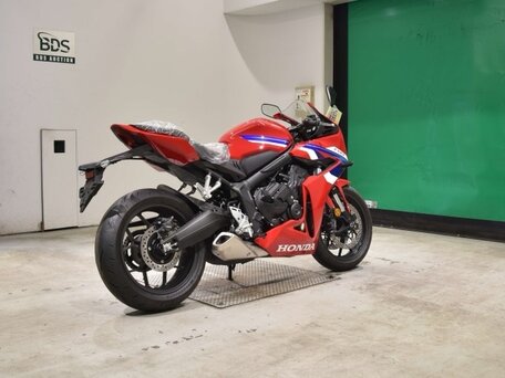 2026 Honda CBR 650R, красный, 1032000 рублей, вид 5