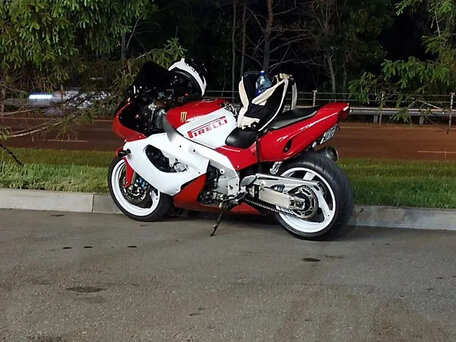 1997 Yamaha YZF1000R Thunderace, красный, 265000 рублей, вид 5