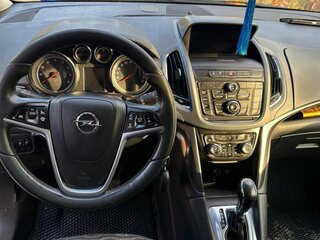 2012 Opel Zafira C, чёрный, 990000 рублей, вид 5